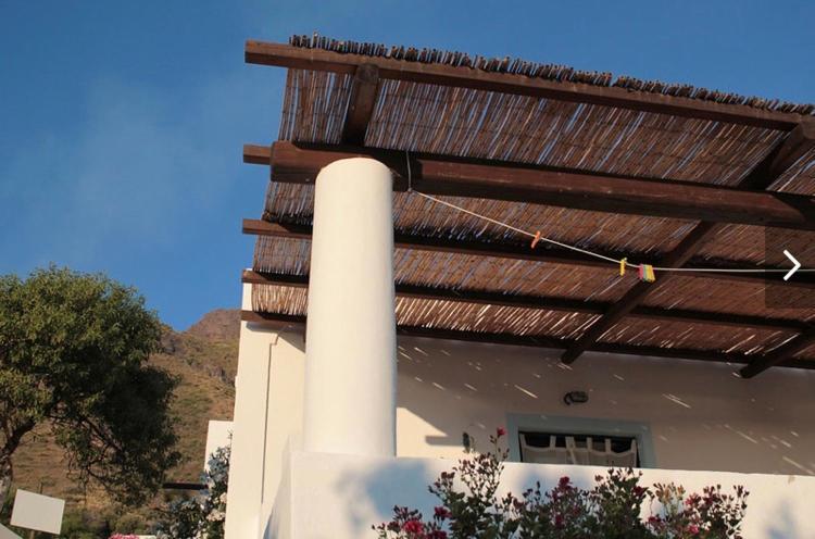 Casa Mare Blu Hotel Ginostra ภายนอก รูปภาพ